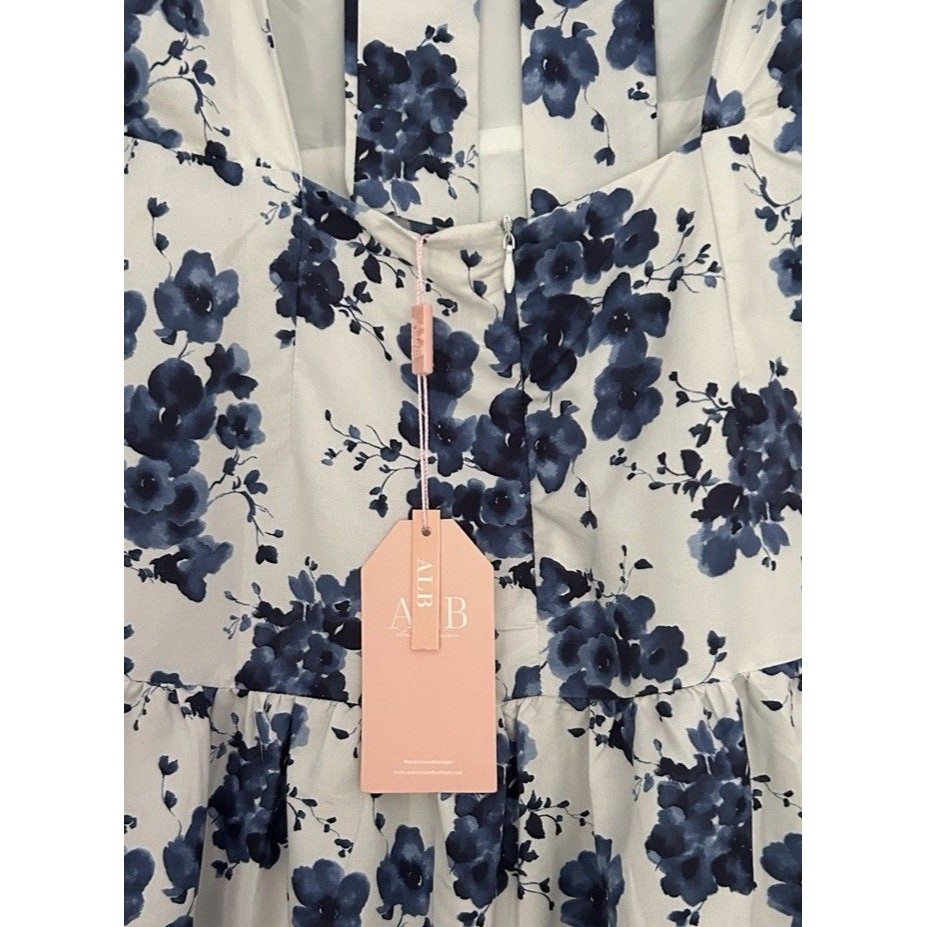 Anne Louise Boutique Women’s Size 6 Blue White Gardenia Floral Print Midi Dress — image 4 of 8